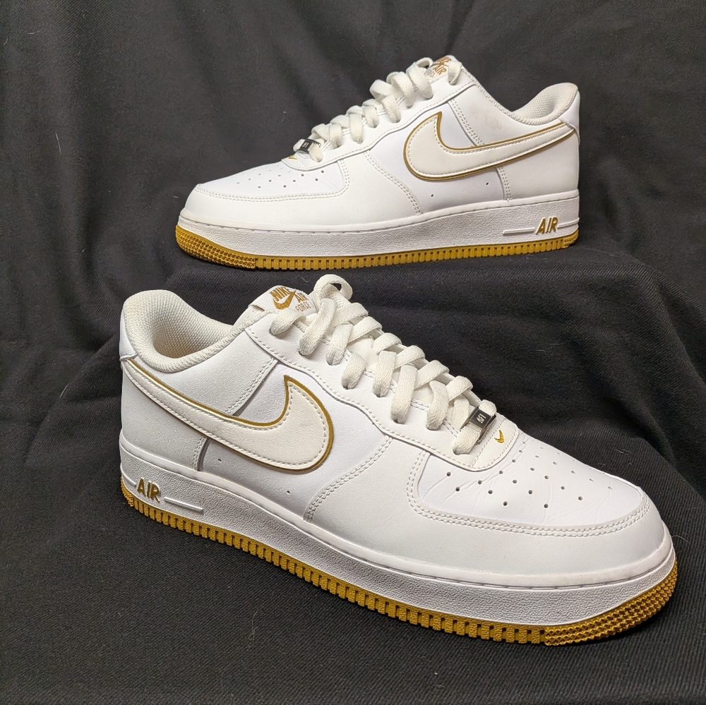 Nike Air Force Ones '07, White Bronzine, Size 11